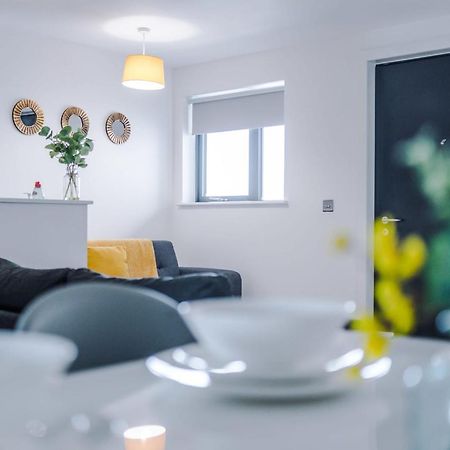 Central Liverpool Apartment Exterior photo